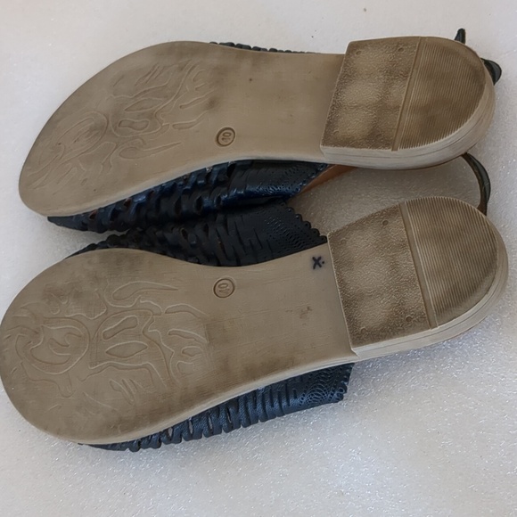 Bueno Black and Brown Women's Sandals - Picture 6 of 6